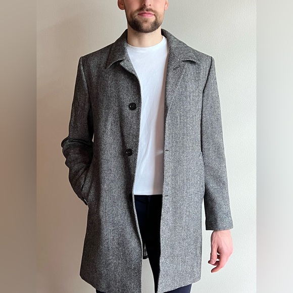 Club Monaco Mens Wool Peacoat | Mid Length | Herringbone - Picture 7 of 7